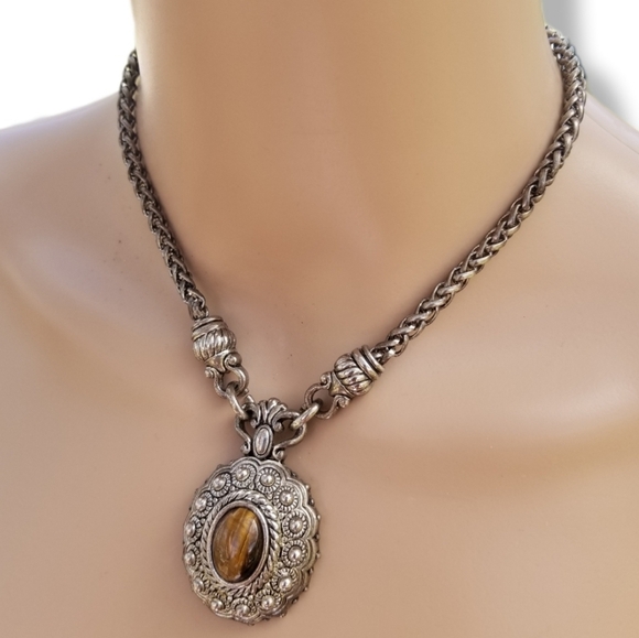 VINTAGE ORNATE SILVERTONE TIGERS EYE PENDANT & WHEAT CHAIN STATEMENT NECKLACE - Picture 2 of 8